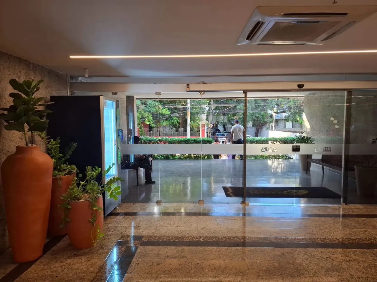 VENDO sala c/ 45 metros  em Graças - - Empresarial Kronos - Recife - PE