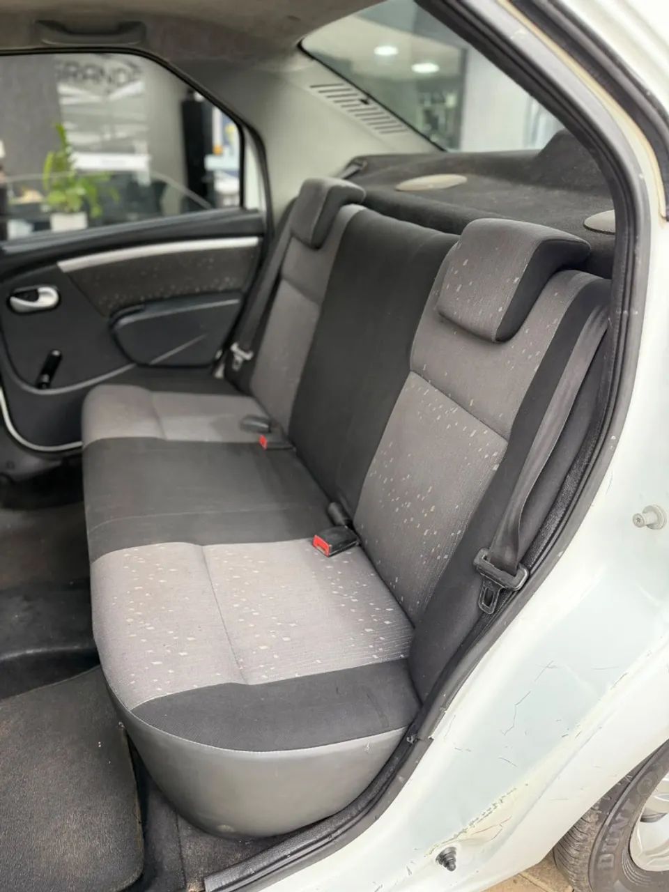 Renault Logan Expres./Exp. UP Hi-Flex 1.0 16V 4p, foto 8 de 18