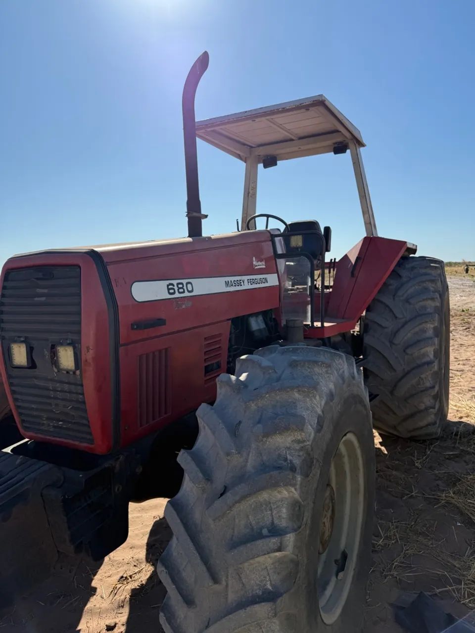 Trator Massey Fergunson 680 - Foto 4