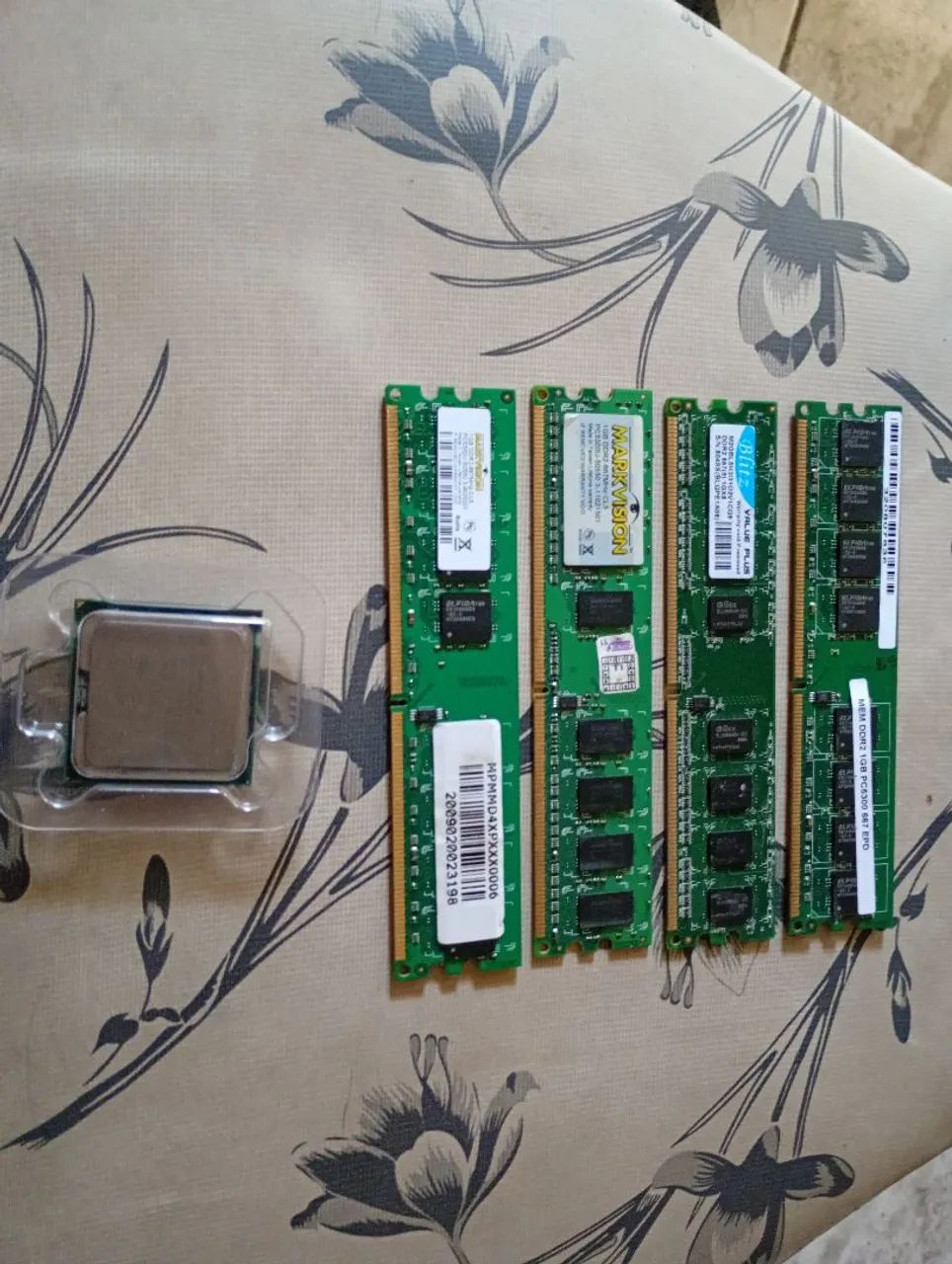 Pentium 5700 dual core 3ghz + 4 GB memória ddr2