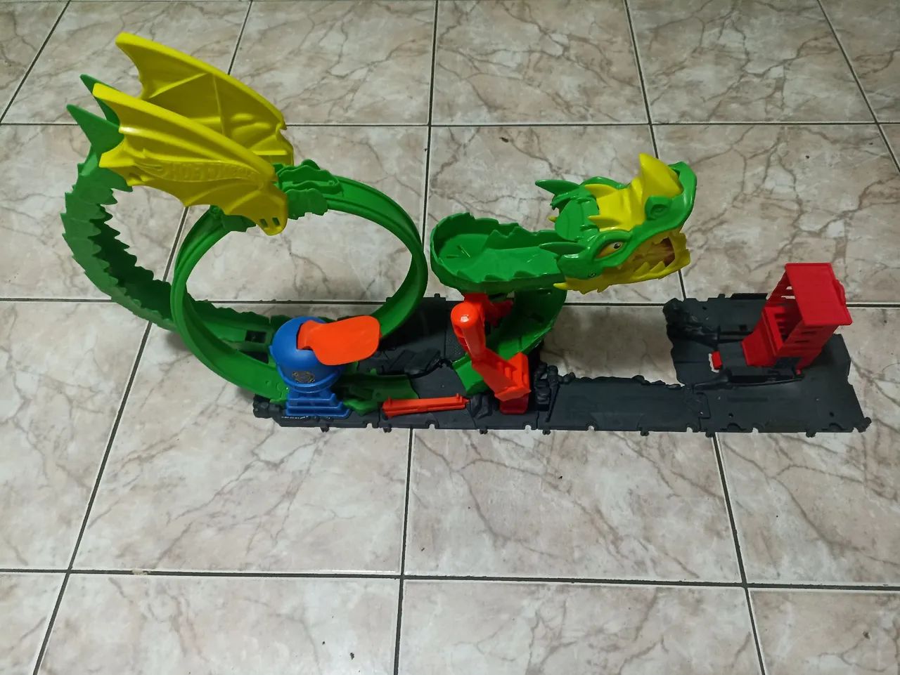 Pista Dragão Hotwheels 