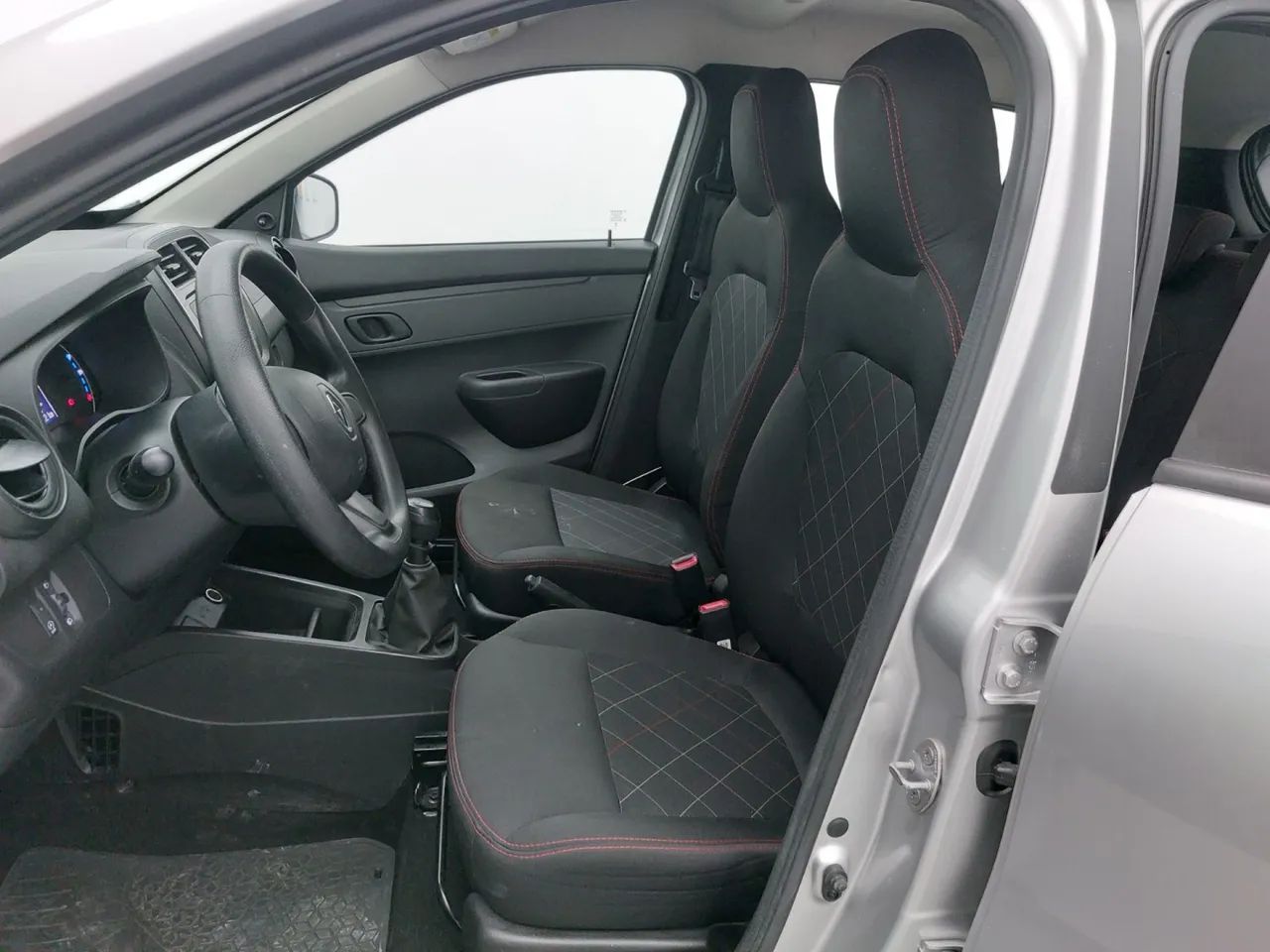Renault Kwid 1.0 Zen, foto 16 de 18