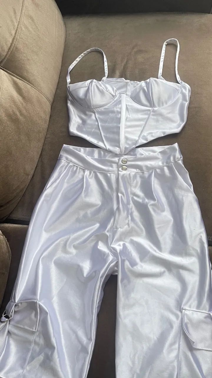 Conjunto com calça jogger estiloso  - Foto 2