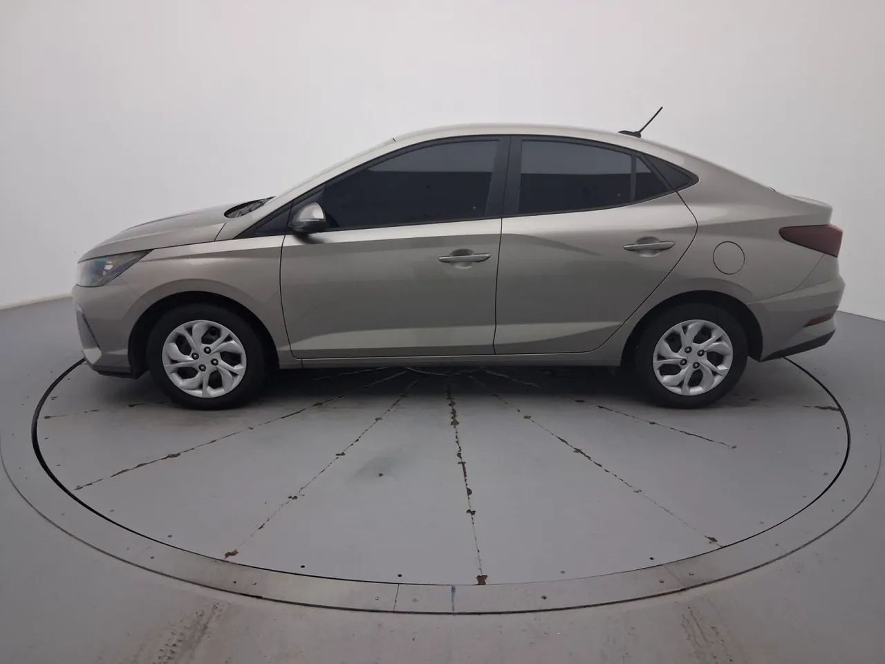 Hyundai HB20S Comfort Plus 1.0 TB Flex 12V Mec., foto 2 de 18
