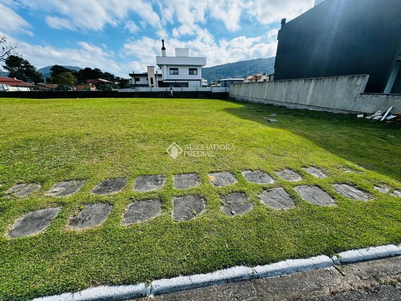TERRENO EM CONDOMÍNIO DE ALTO PADRÃO - Foto 3