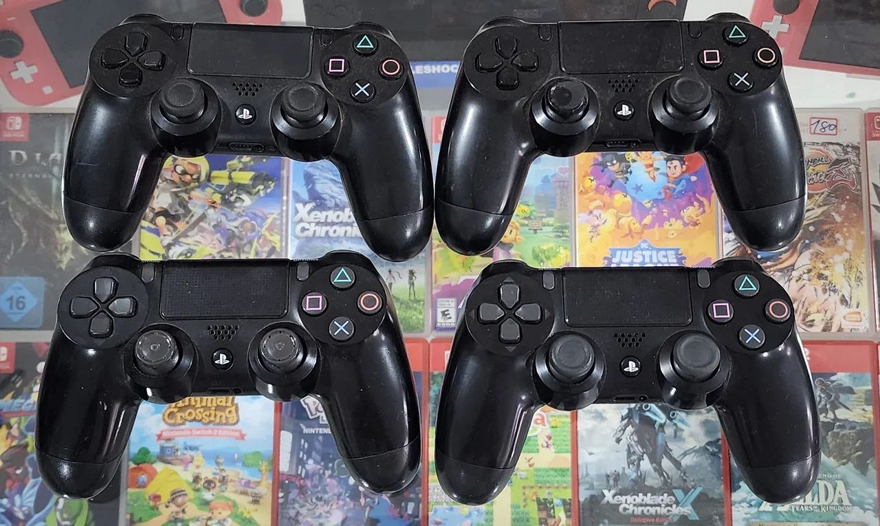 Controle PS4 R$ 200 cada