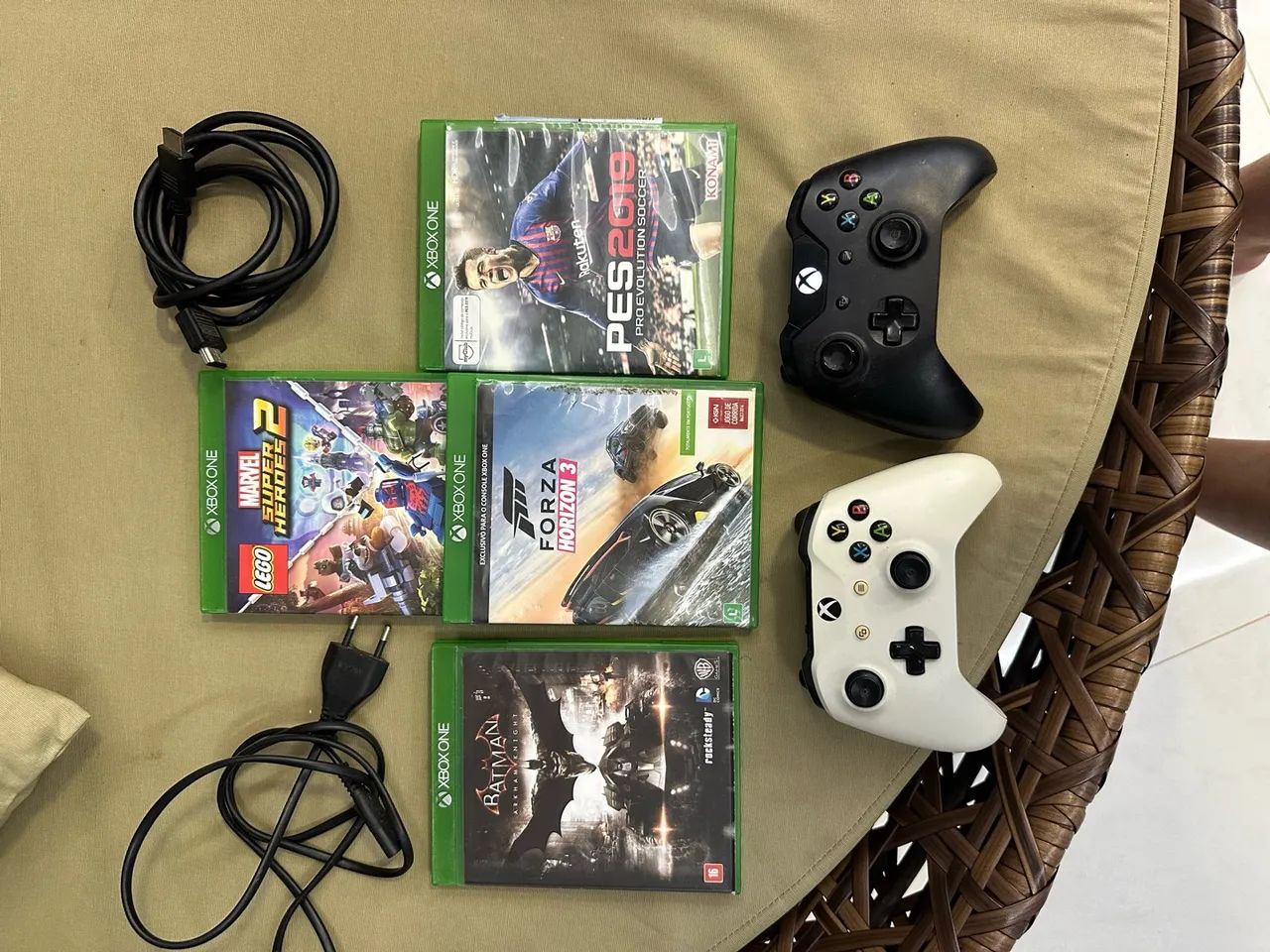 Controles e cds originais do Xbox one!! - Foto 2