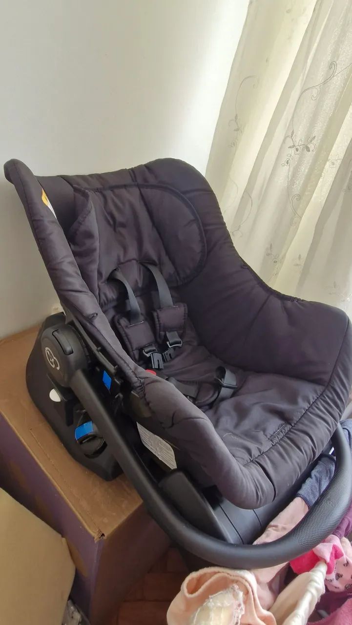 Conjunto Bebê Conforto Grid Black com Base Fixação Galzerano - Foto 4