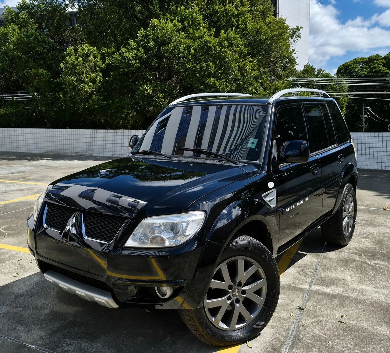Mitsubishi Pajero 2015