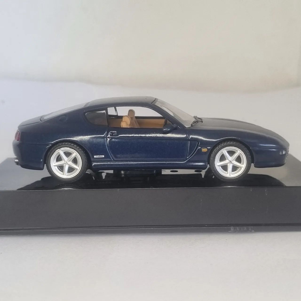 Ferrari 456 mini escala 1:43 - Foto 3