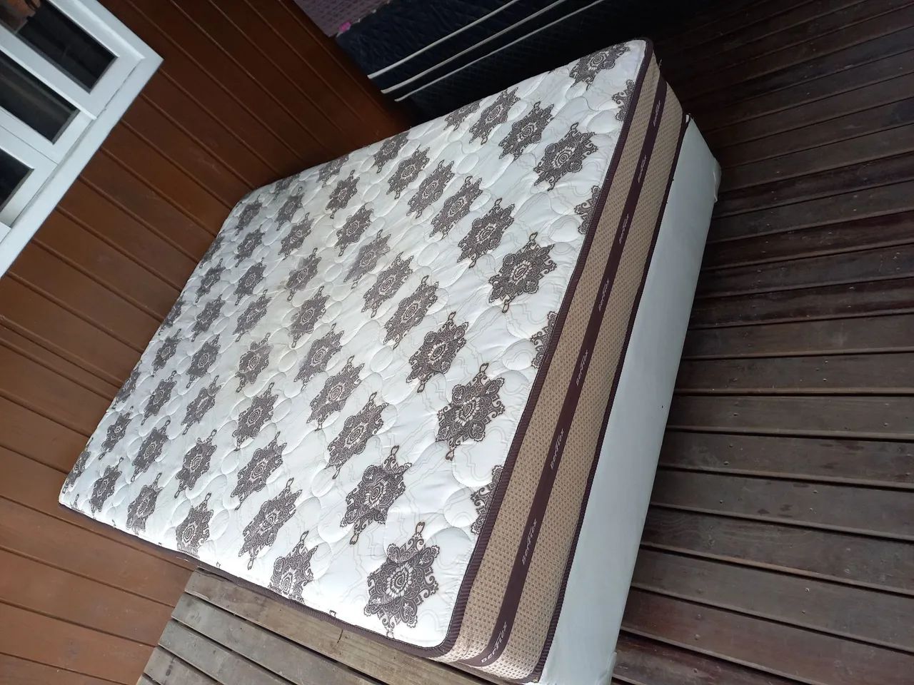Vendo cama Box de casal colchão + base  - Foto 5