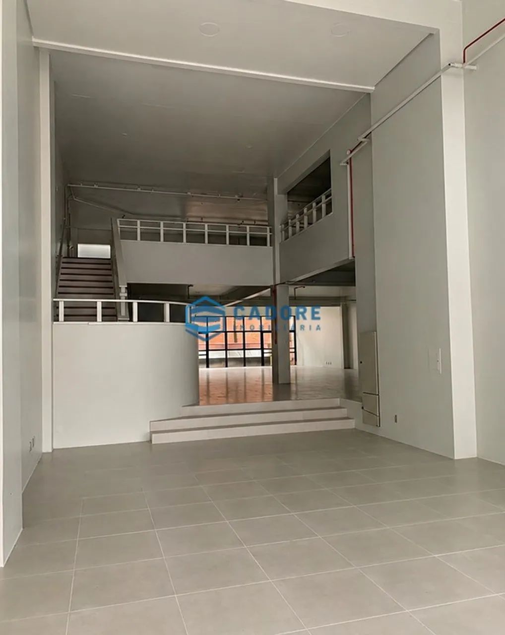 SALA TÉRREA COM 451m² NO CENTRO - Foto 2