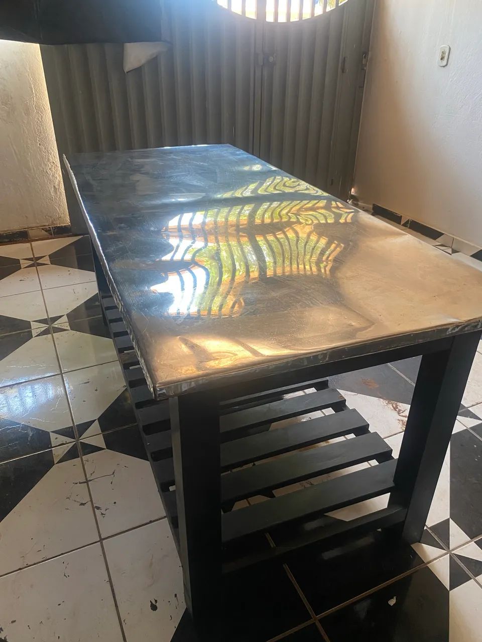 Mesa revestida de inox - Foto 2