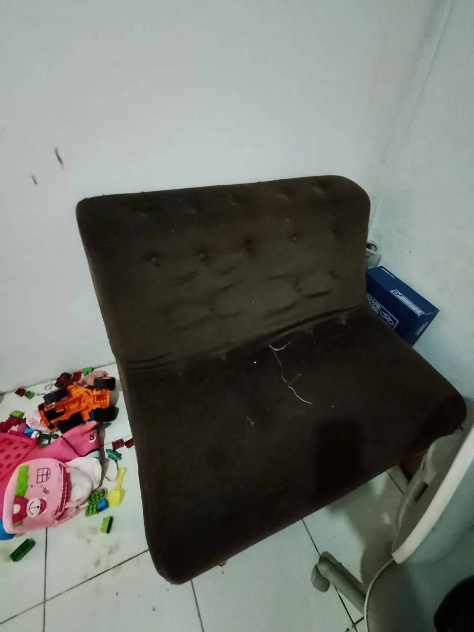3 sofá por 200 - Foto 3