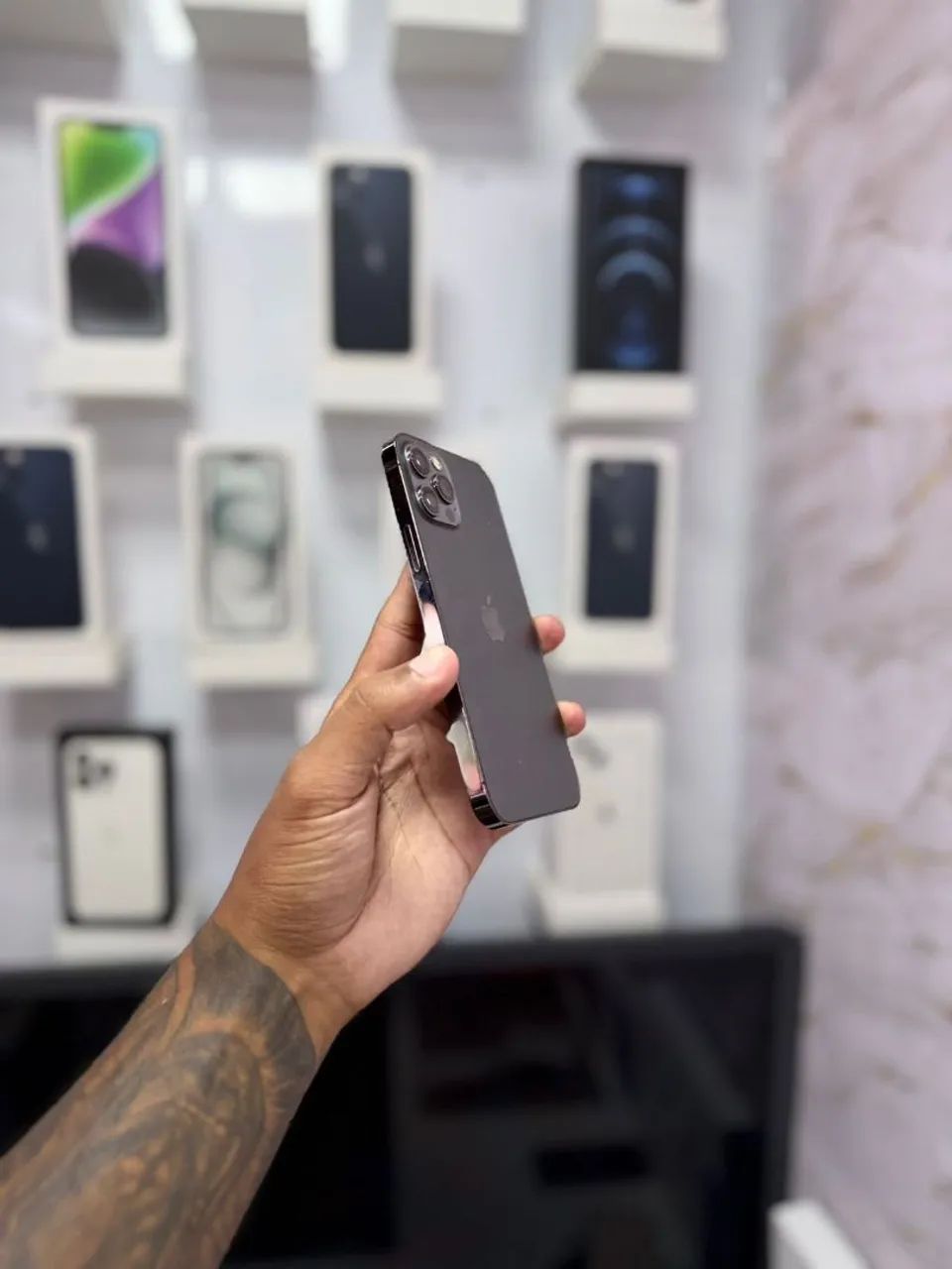 IPHONE 12 PRO 128GB<br>R$ 2.099,00 MUITO LINDO - Foto 3
