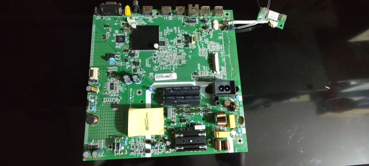 Placa tv Multilaser TL024 usada funcionando 