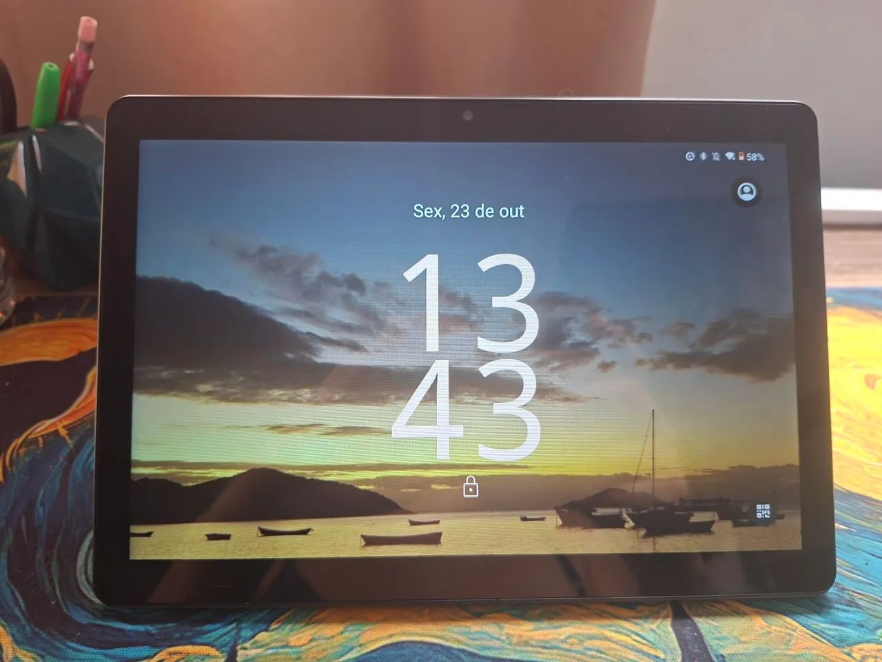 Tablet 10" + teclado + mouse