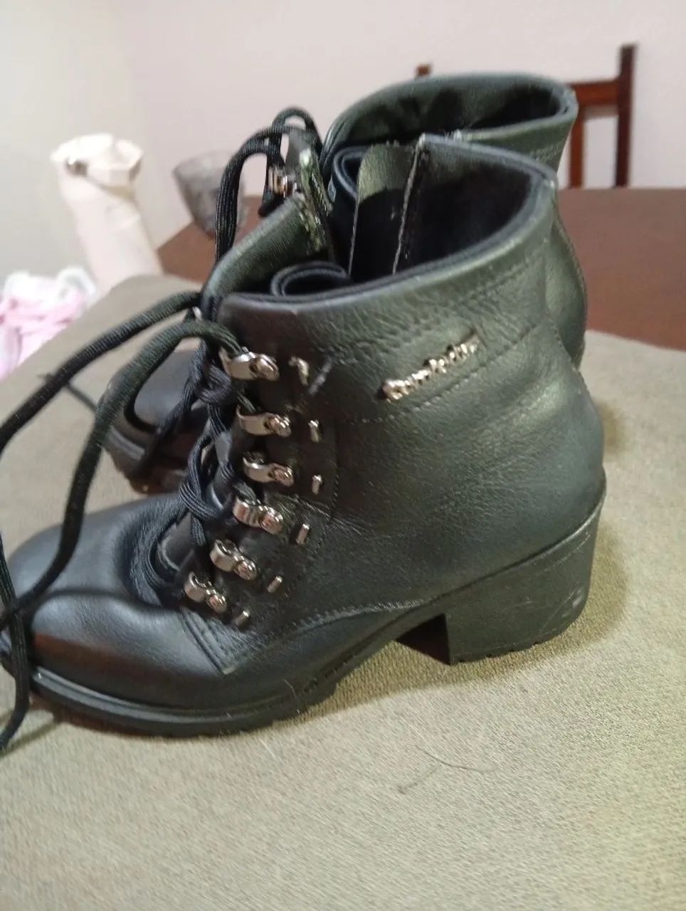 Botas estilosas - Foto 3