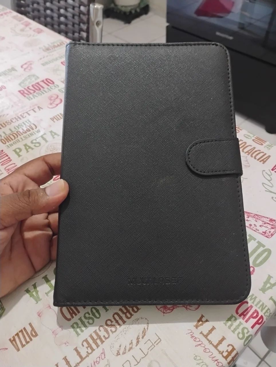 Capa com teclado para tablet  - Foto 2