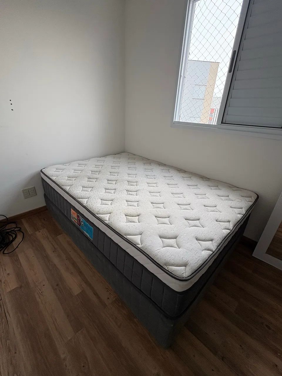 Cama de viúvo ótimas condições 