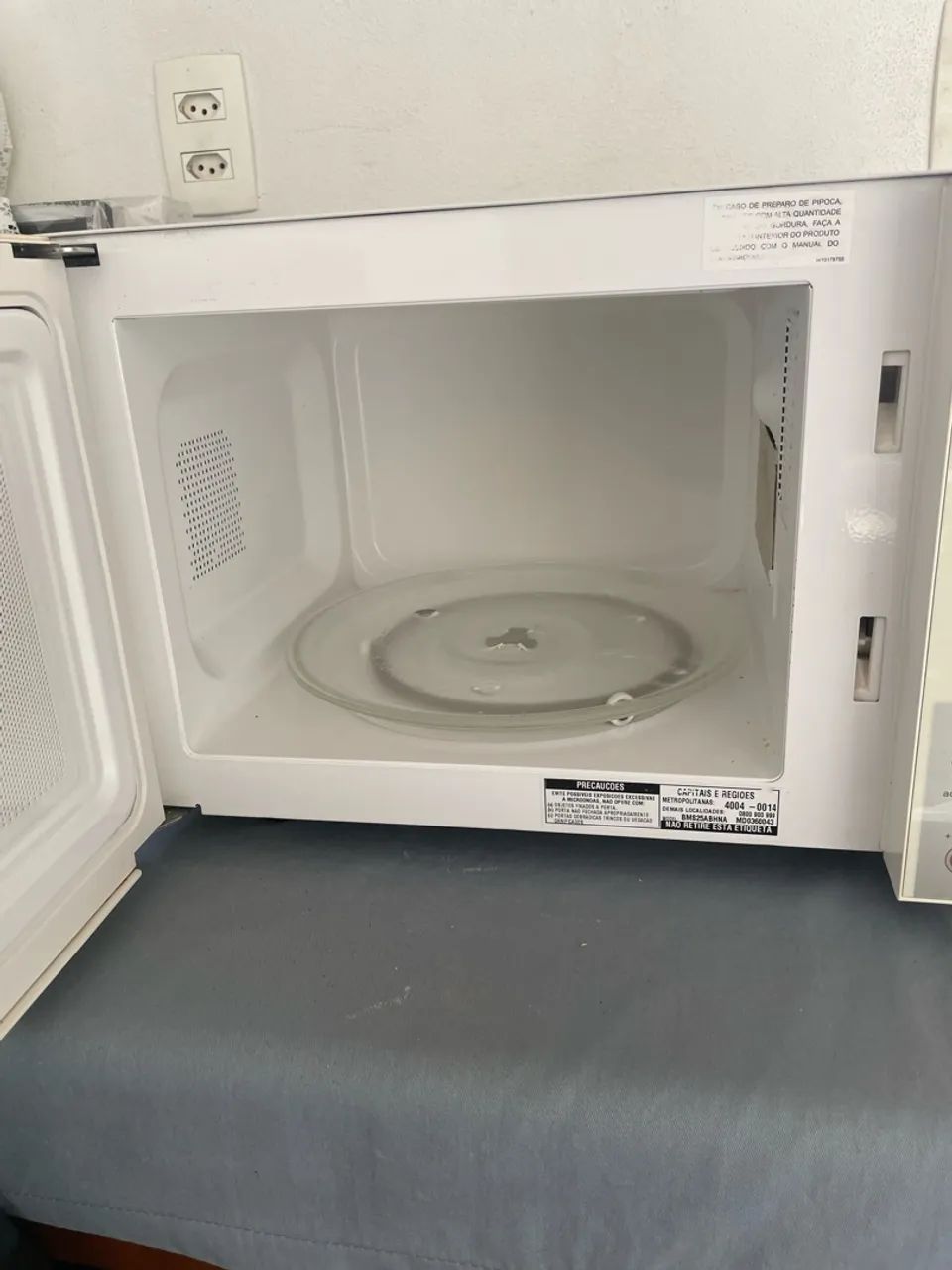 Microondas Brastemp 127V branco - Foto 3