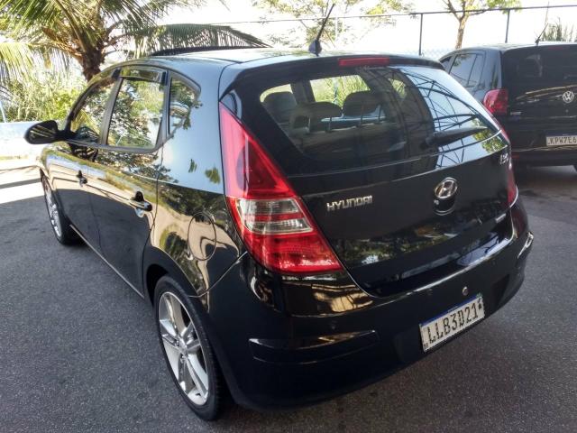 Hyundai i30 2010 automático top com teto - Foto 4