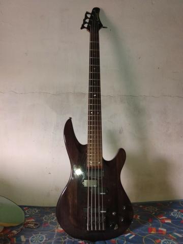 Baixo samick artist series