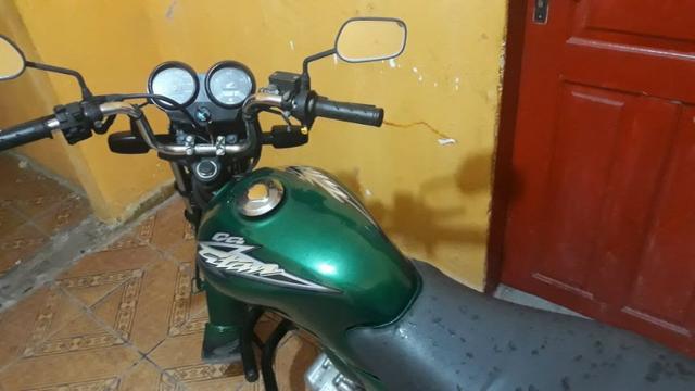 Vendo Moto Titan Honda 125 toda top p sair andando sem trabalho nenhum - Foto 5