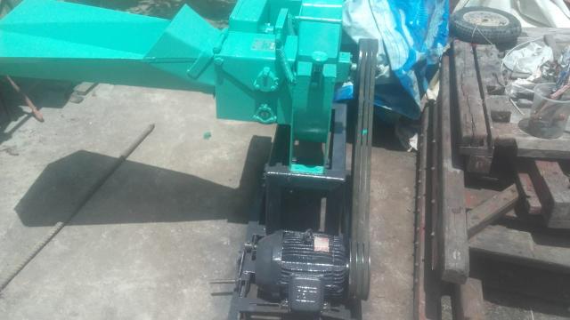 Ensiladeira Nogueira modelo EN 12B com base motor elétrico trifásico - Foto 2
