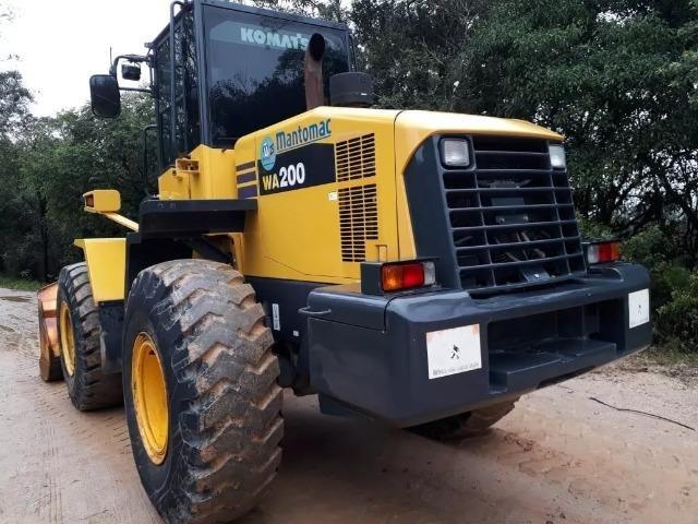 Pá Carregadeira Komatsu Wa200 - Foto 4