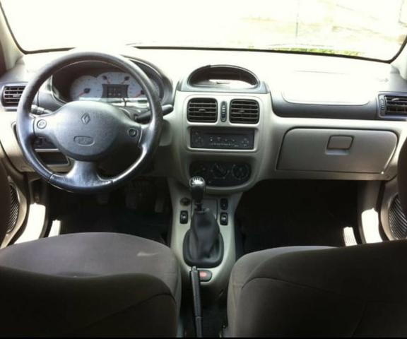 Vendo Clio Sedan Privilege 2004/04 - Foto 2