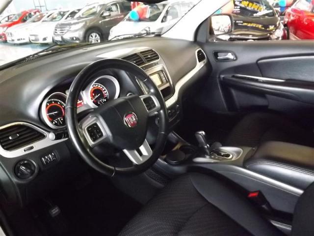FIAT FREEMONT 2.4 EMOTION 16V GASOLINA 4P AUTOMÁTICO - Foto 4