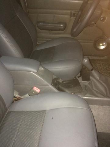 Toyota Hilux 4X2 3.0 2005 - Foto 13