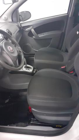 Fiat Palio Essence 1.6 2015 - Foto 5