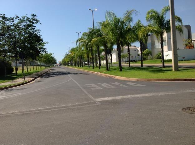 Lote condomínio alphaville II com 378 m²