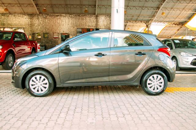 HYUNDAI HB20 2016/2017 1.0 COMFORT 12V FLEX 4P MANUAL - Foto 4
