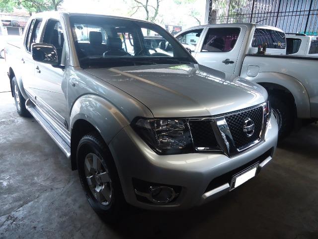 Frontier Platinum 2.5 4x4 CD AT
