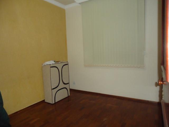 Casa geminada no melhor ponto do bairro! - Foto 3