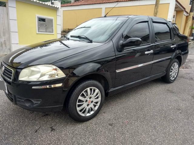 Fiat Siena ano 10/10 88 mil kilometros - Foto 3
