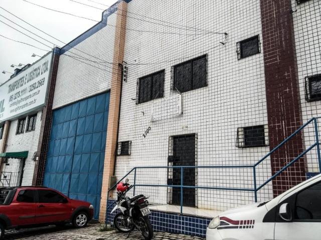 GA0042 Galpão na BR 116 com 800m² de área construída, excelente ponto comercial - Foto 9