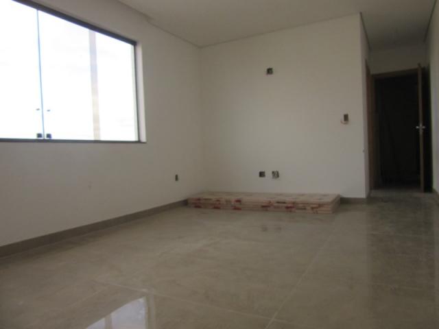 Lançamento no bairro Caiçara, prédio novo, 100% revestido com elevador! - Foto 3