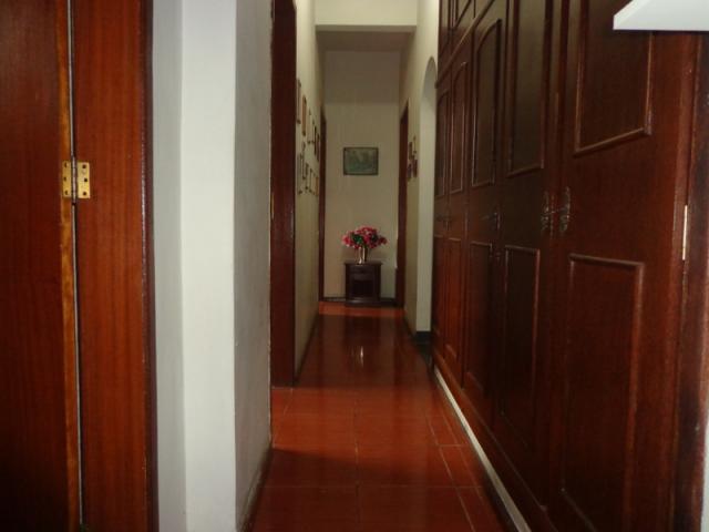 Excelente casa recuada em localização privilegiada. - Foto 16