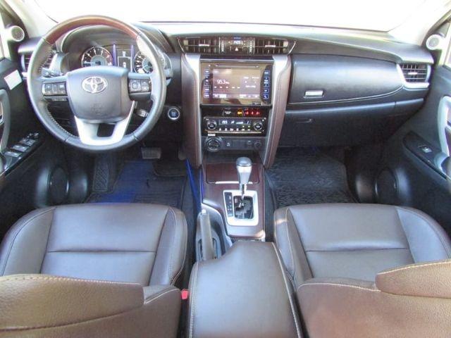 Hilux Sw4 Srx 2.8 4x4 -Prata com 7 Lugares 2018-2018 com Lazaro - Foto 7