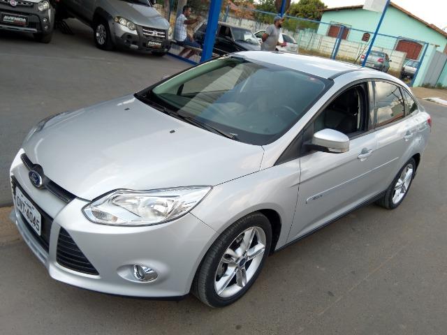 Focus Sedan SE 2.0 Power Shift - Foto 3