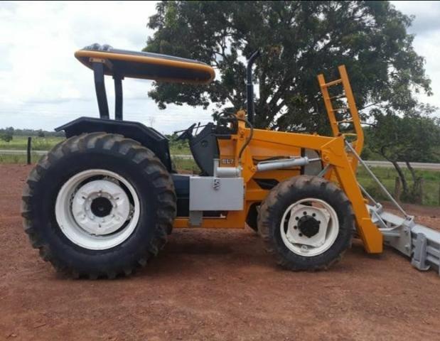 Trator Valtra
