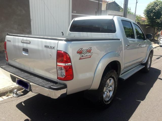Toyota Hilux Automática 4x4 - Foto 4