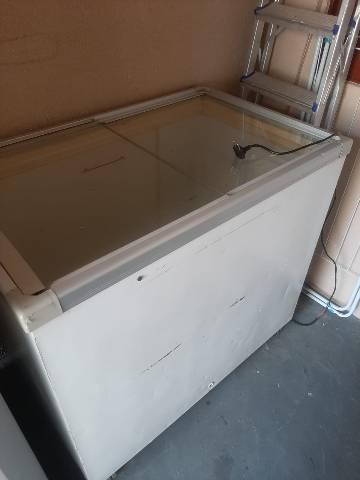 Frizer horizontal fricon 400l
