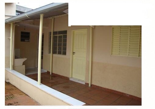 Casa em bairro Vila Prudente. ACEITA PERMUTA COM TERRENO E ACEITA FINANCIAMENTO