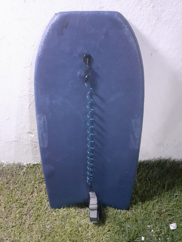 Bodyboard z.point com strep da onix e pé de pato usado