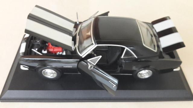 Chevrolet Camaro - Escala 1:18 - Foto 3